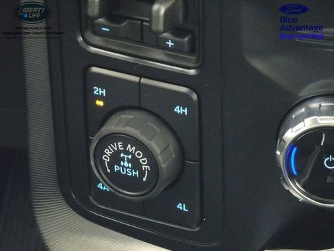 Used 2025 Ford F150 Platinum w/ Equipment Group 702A High AWD/4WD image 24