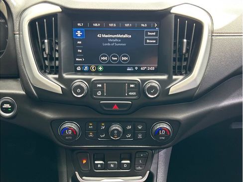 Used 2020 GMC Terrain SLT image 16