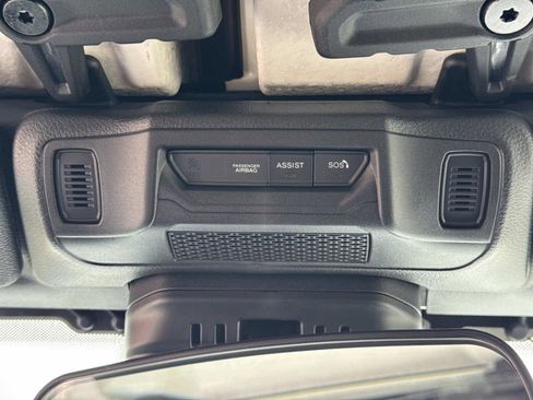 New 2025 Jeep Gladiator Sport image 45