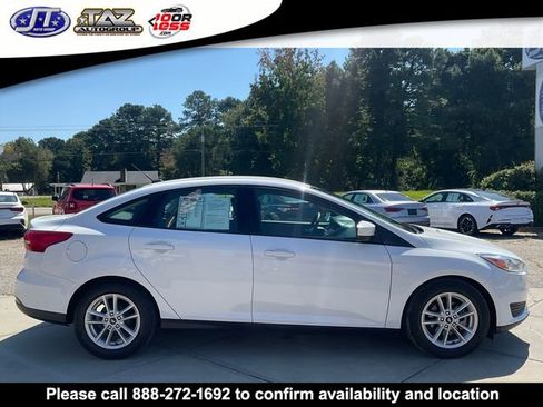 Used 2018 Ford Focus SE image 8
