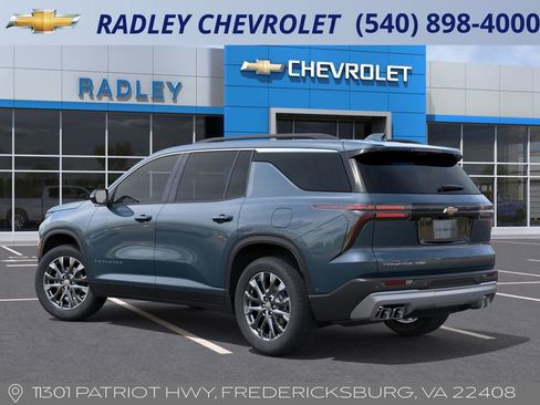 New 2026 Chevrolet Traverse LT image 3
