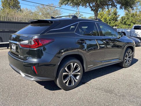 Used 2019 Lexus RX 450h AWD image 3