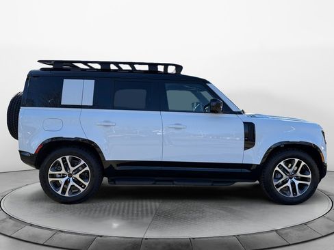 New 2026 Land Rover Defender 110 X-Dynamic SE AWD/4WD image 8