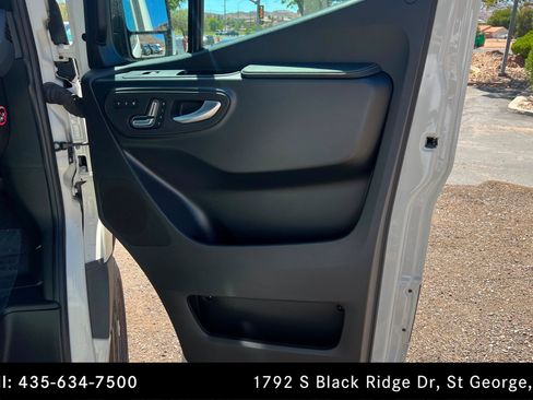 Used 2026 Mercedes-Benz Sprinter 2500 image 22