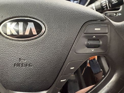 Used 2017 Kia Forte LX FWD image 26