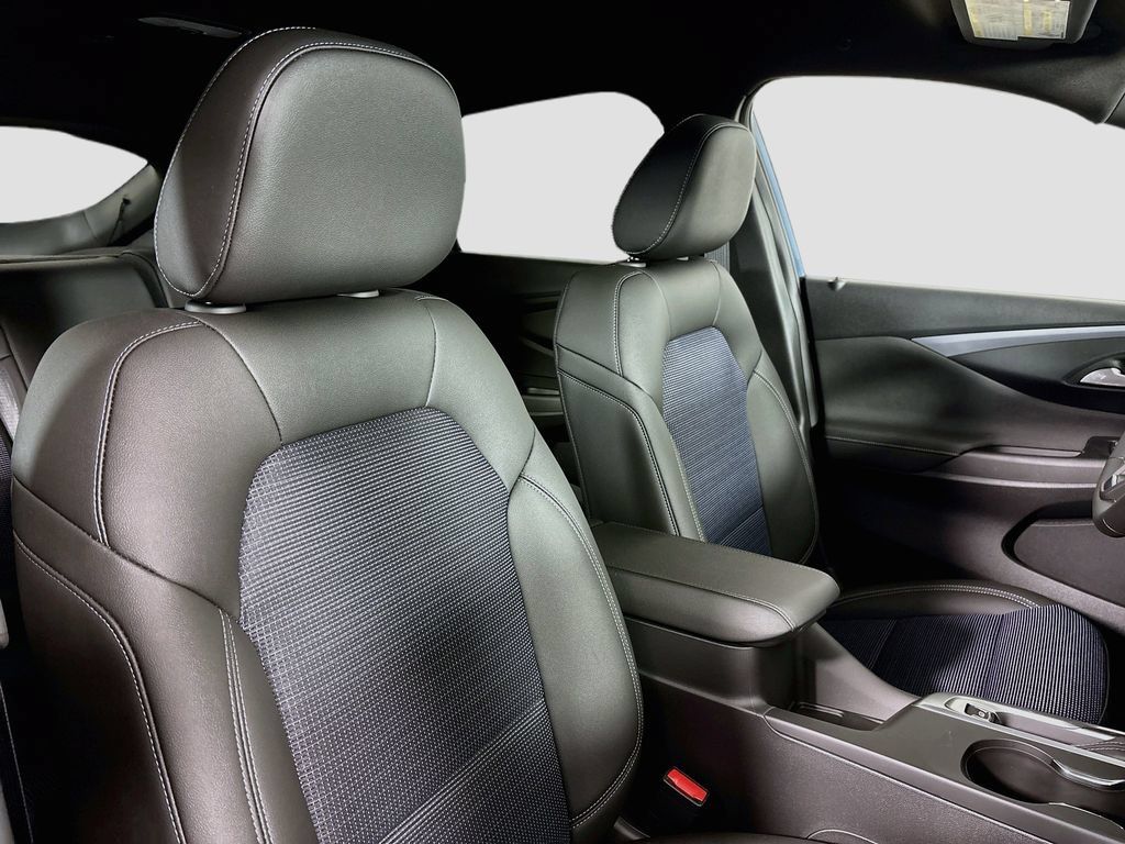 New 2026 Buick Envista Preferred w/ Convenience I Package FWD image 25