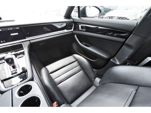 Used 2020 Porsche Panamera 4 AWD/4WD image 11