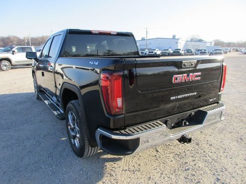 New 2026 GMC Sierra 1500 SLT w/ SLT Premium Package image 8