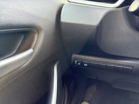 Used 2020 Toyota Corolla SE image 23