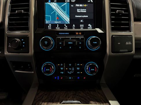 Used 2019 Ford F350 Lariat w/ Lariat Ultimate Package AWD/4WD image 8