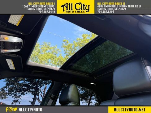 Used 2020 Chrysler 300 S RWD image 41