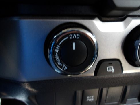 Used 2021 Toyota Tacoma SR image 20