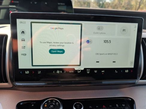 Used 2025 Ford Expedition Active image 10