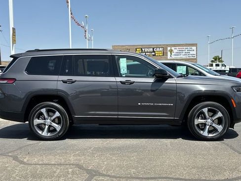 New 2026 Jeep Grand Cherokee L Limited RWD image 2