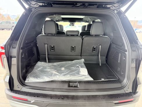 New 2026 Chevrolet Traverse Z71 image 36