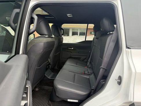 Used 2024 Lexus GX 550 image 30