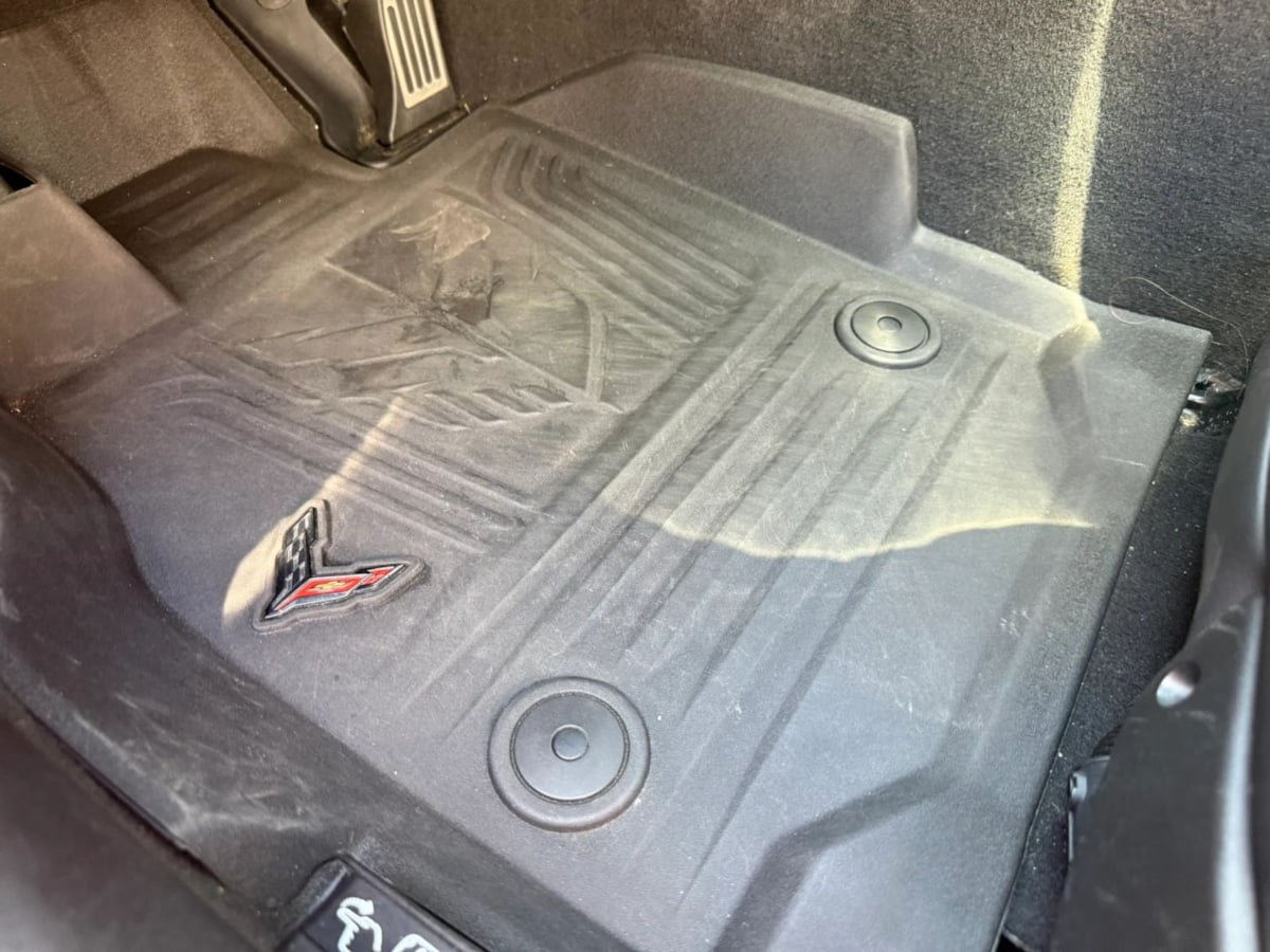 Used 2021 Chevrolet Corvette Stingray Premium Cpe w/ Z51 Performance Package RWD image 36