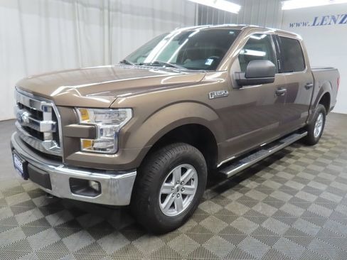 Used 2017 Ford F150 XLT AWD/4WD image 7