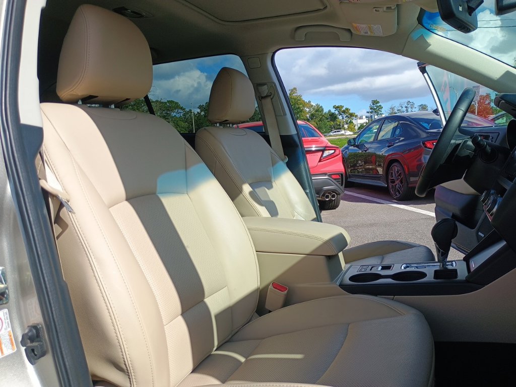 Used 2017 Subaru Outback 2.5i Limited AWD/4WD image 24
