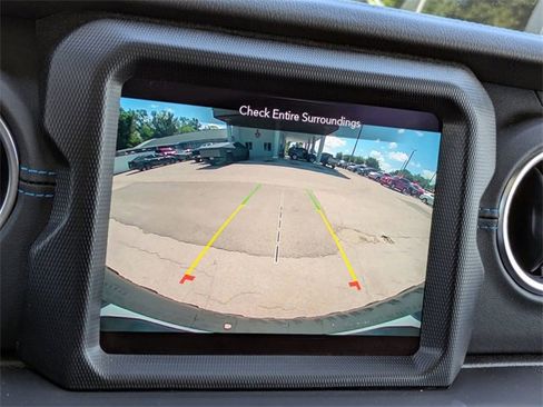 Used 2022 Jeep Wrangler Unlimited Rubicon 4xe w/ Cold Weather Group image 28