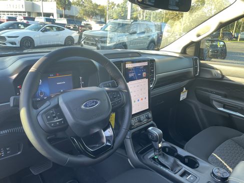 New 2025 Ford Ranger XLT w/ Equipment Group 301A High image 38