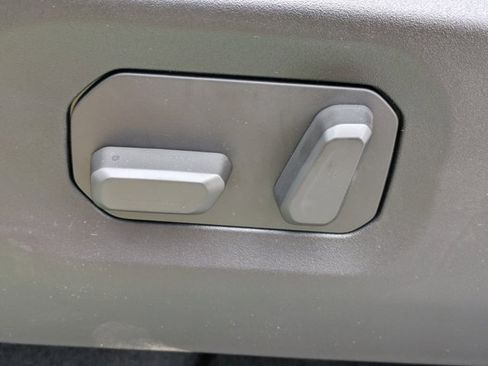 New 2026 Jeep Wrangler Unlimited Rubicon w/ Safety Group image 18