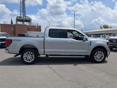 New 2025 Ford F150 XLT w/ Equipment Group 303A High image 3