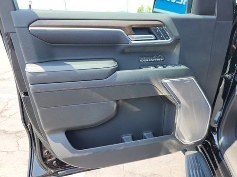 Used 2024 Chevrolet Silverado 1500 High Country w/ High Country Premium Package AWD/4WD image 38