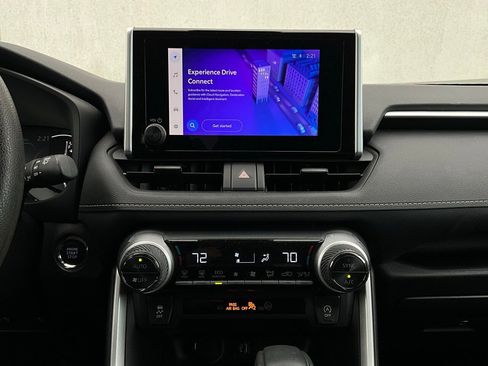 Used 2025 Toyota RAV4 XLE image 27