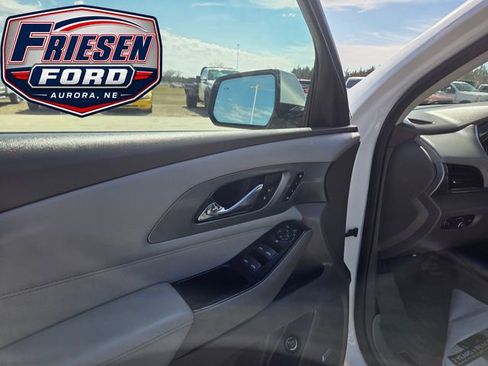 Used 2019 Chevrolet Traverse Premier AWD/4WD image 10