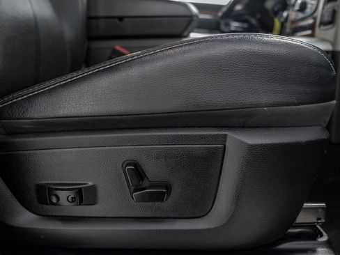 Used 2018 RAM 2500 Laramie w/ Convenience Group image 34