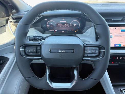 New 2026 Jeep Cherokee Laredo image 21