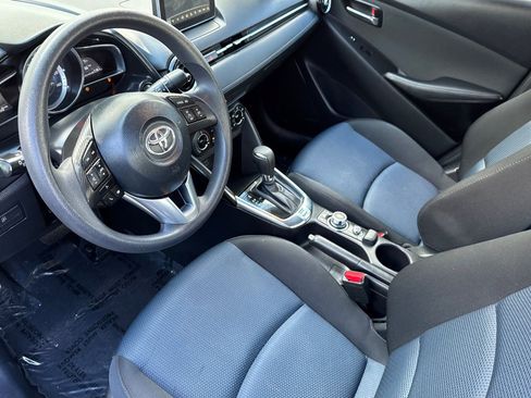 Used 2017 Toyota Yaris iA image 10