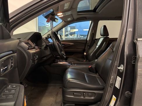 Certified 2022 Honda Pilot Special Edition image 11