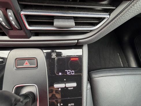 Used 2024 Porsche Macan image 26