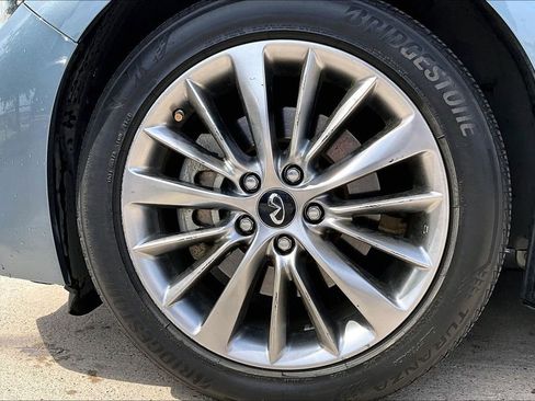 Used 2019 INFINITI Q50 Luxe w/ Essential Package (3.0T Luxe) image 11