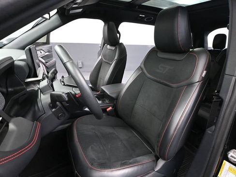 Used 2025 Ford Explorer ST image 24