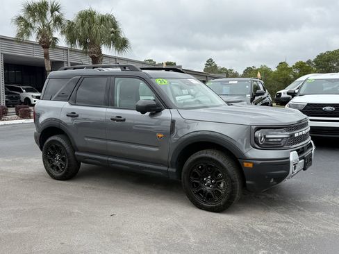 Certified 2025 Ford Bronco Sport Heritage AWD/4WD image 2