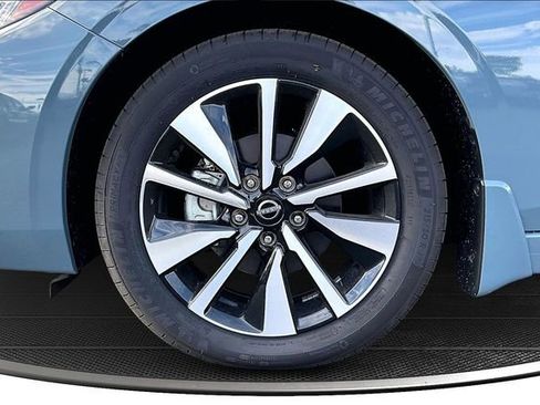 New 2025 Nissan Sentra SV w/ SV Premium Package image 12