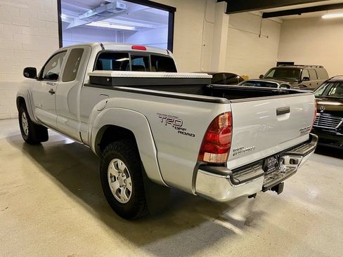 Used 2006 Toyota Tacoma PreRunner RWD image 5