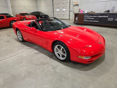 Used 2001 Chevrolet Corvette Convertible w/ Preferred Equipment Group2 image 7