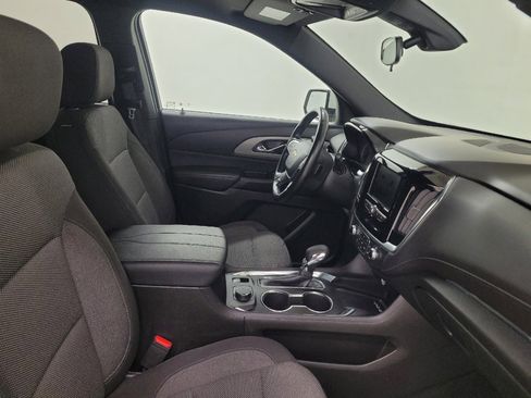 Used 2023 Chevrolet Traverse LT image 21