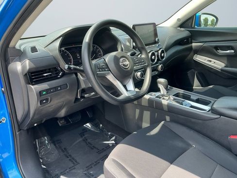 Used 2024 Nissan Sentra SV FWD image 11