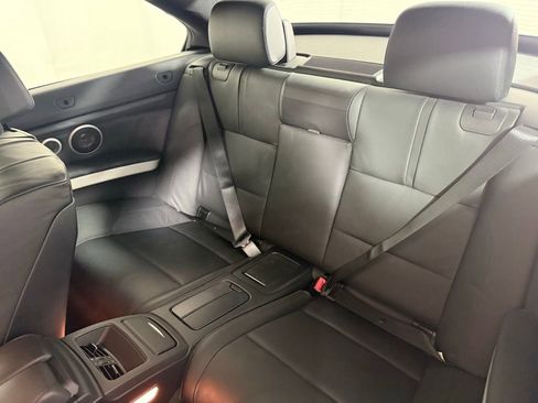 Used 2013 BMW M3 Convertible image 21