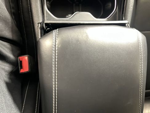 Used 2021 Jeep Grand Cherokee L Overland w/ Luxury Tech Group IV image 23