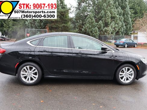 Used 2016 Chrysler 200 LX image 8