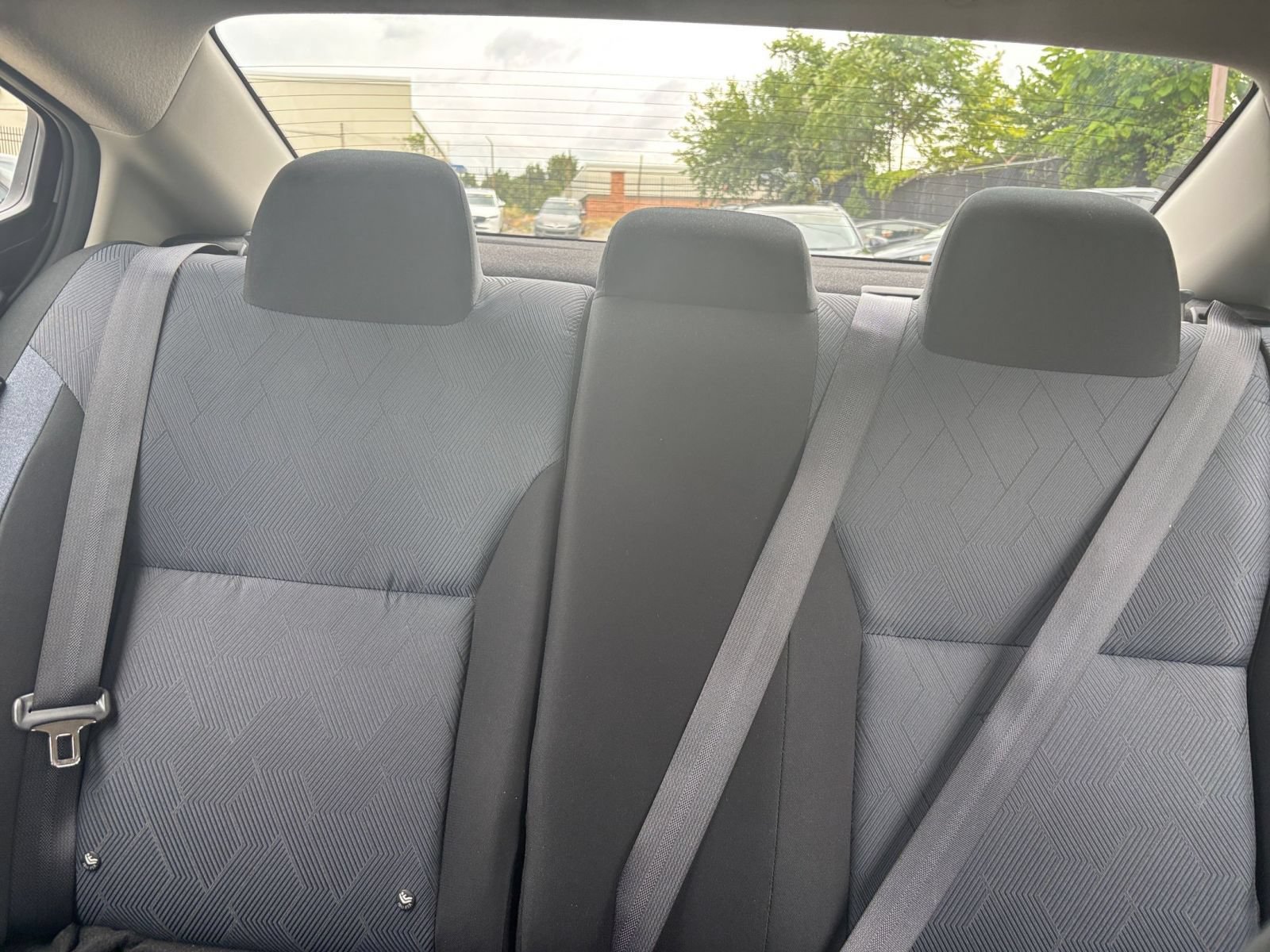 Used 2025 Nissan Versa SV FWD image 32