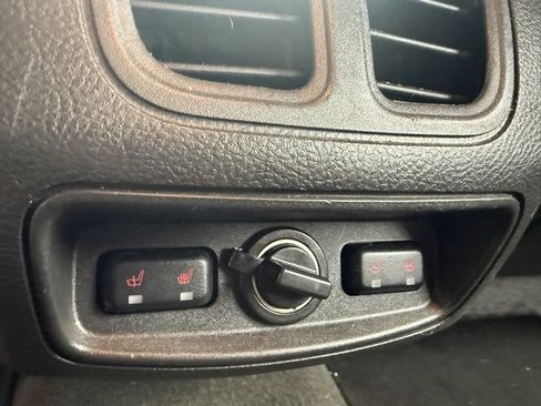 Used 2013 Ford Taurus SHO image 16