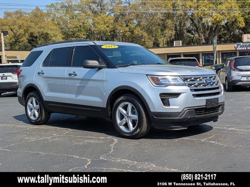 Used 2019 Ford Explorer Base image 1