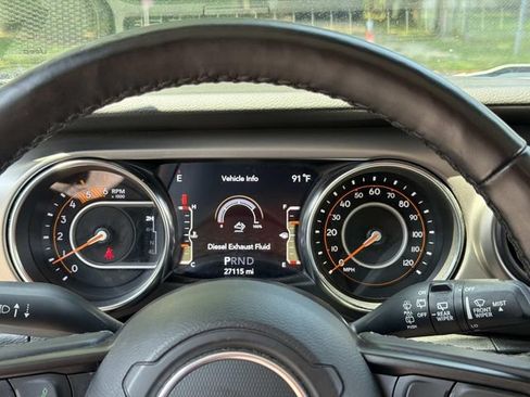 Used 2022 Jeep Wrangler Unlimited Sport AWD/4WD image 23